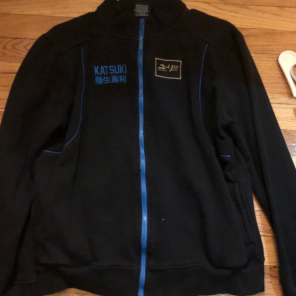 Outfit - Picture 3 of 4